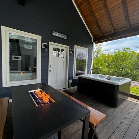 Modern Smoky Mountain Tiny House Apartment Pigeon Forge Bagian luar foto