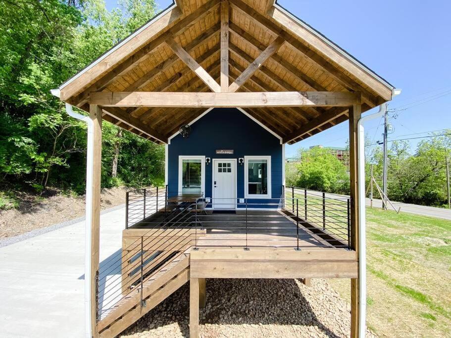 Modern Smoky Mountain Tiny House Apartment Pigeon Forge Bagian luar foto
